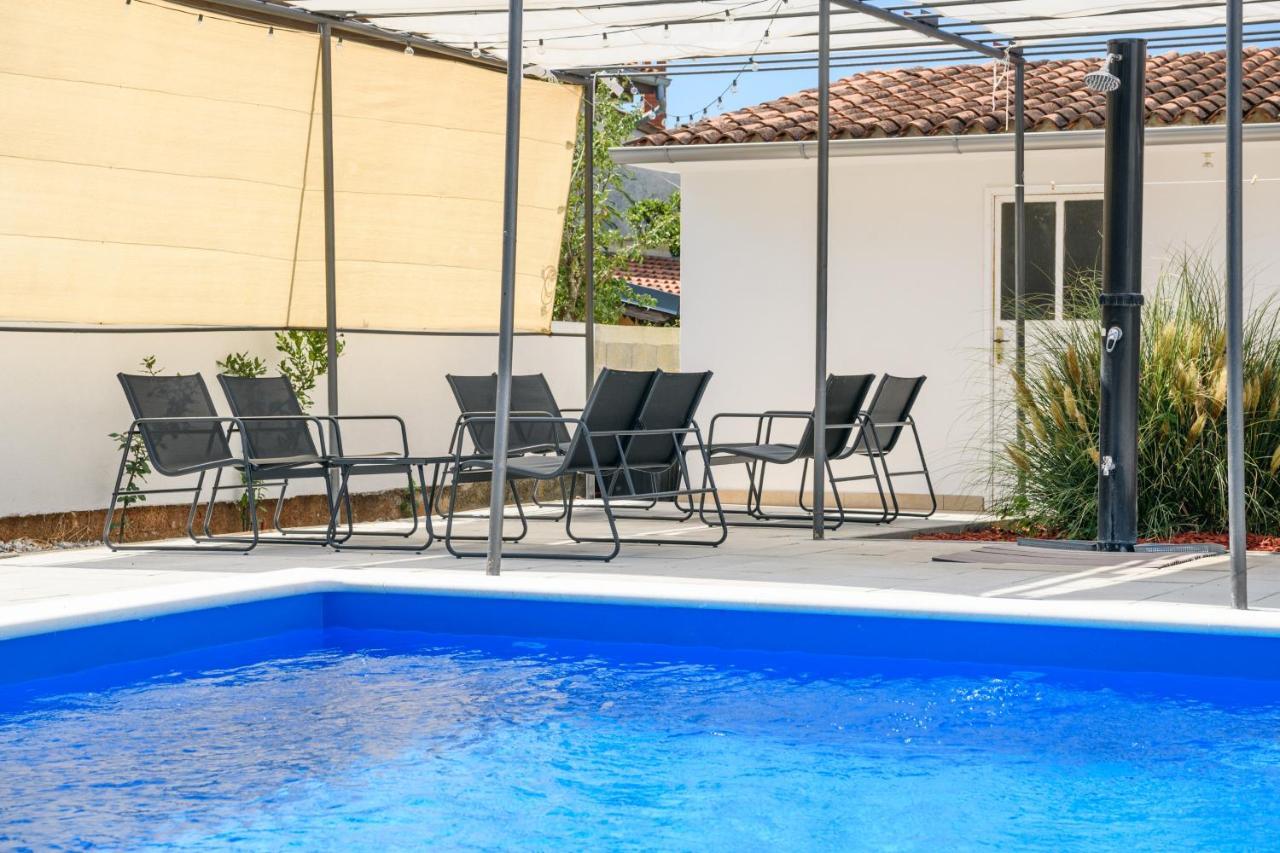Summer House Nina Apartman Pavicini Kültér fotó